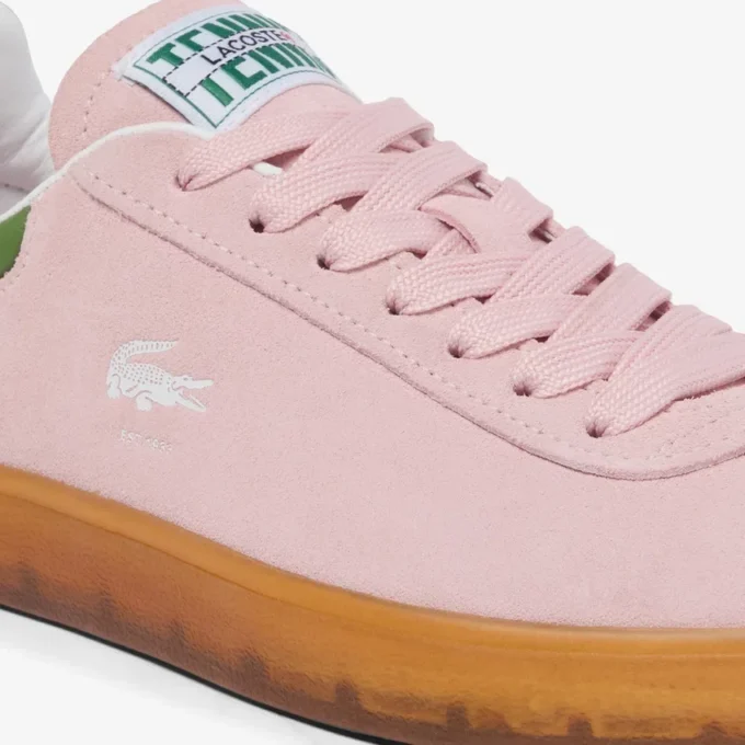 Baseshot-sneakers i semsket skinn for kvinner