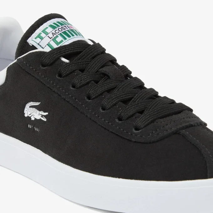 Baseshot-sneakers i semsket skinn for kvinner