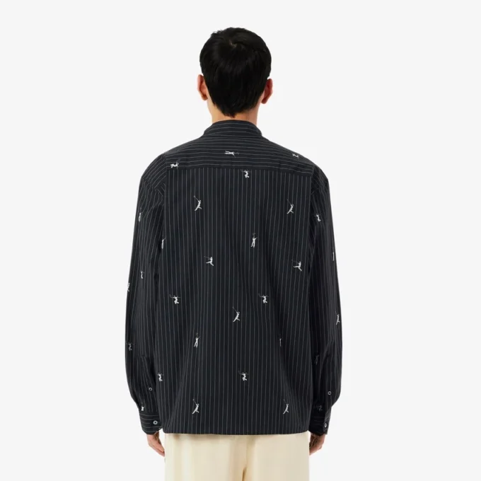 Bomullsskjorte med brodert motiv og avslappet passform