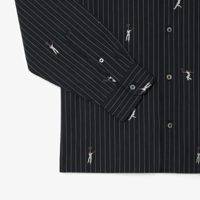 Bomullsskjorte med brodert motiv og avslappet passform