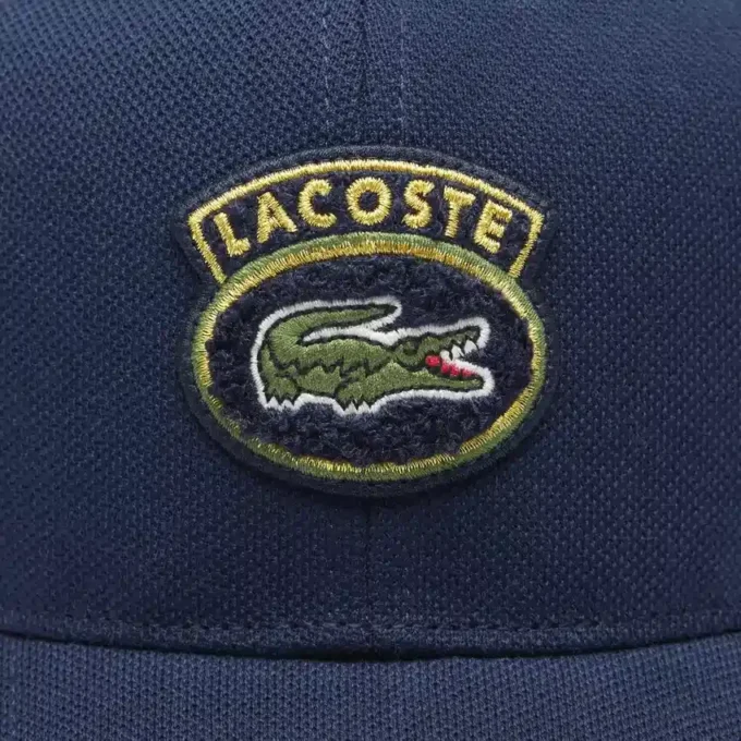 Brodert bomullstwill-cap for gutter