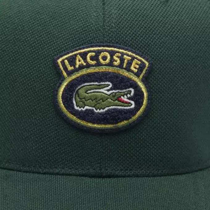 Brodert bomullstwill-cap for gutter