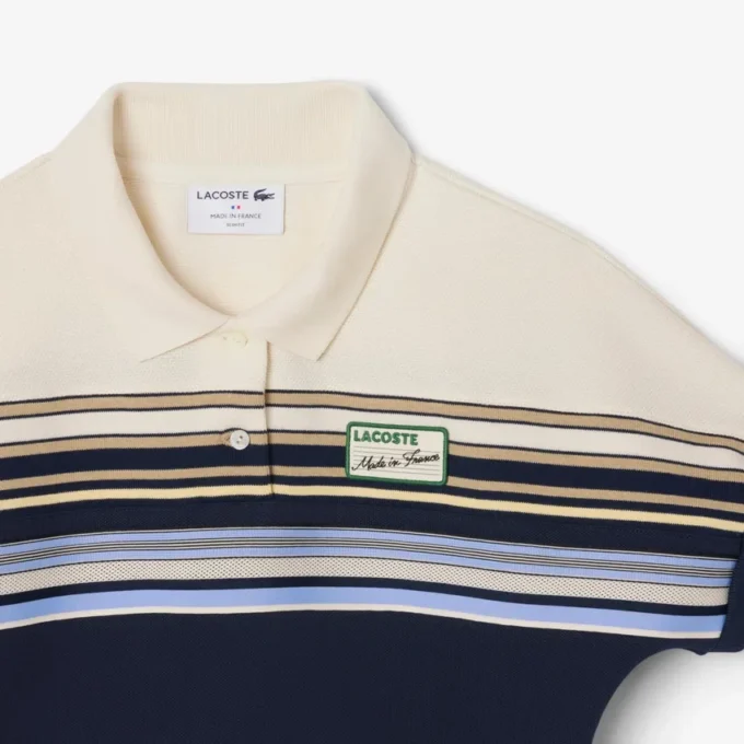 Damemodell, produsert i Frankrike, slim fit, stripet pologenser