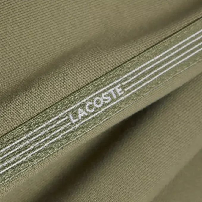 Fleece-shorts med logo-stripe i normal passform