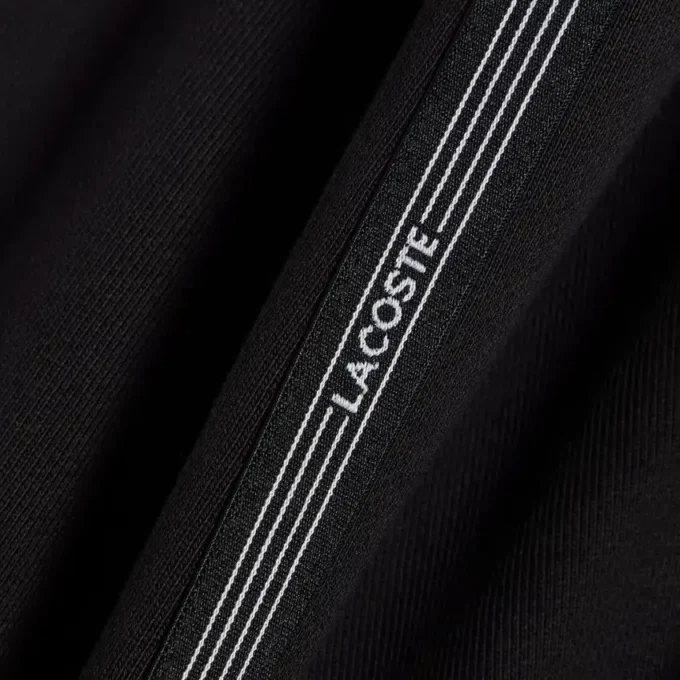 Fleece-shorts med logo-stripe i normal passform