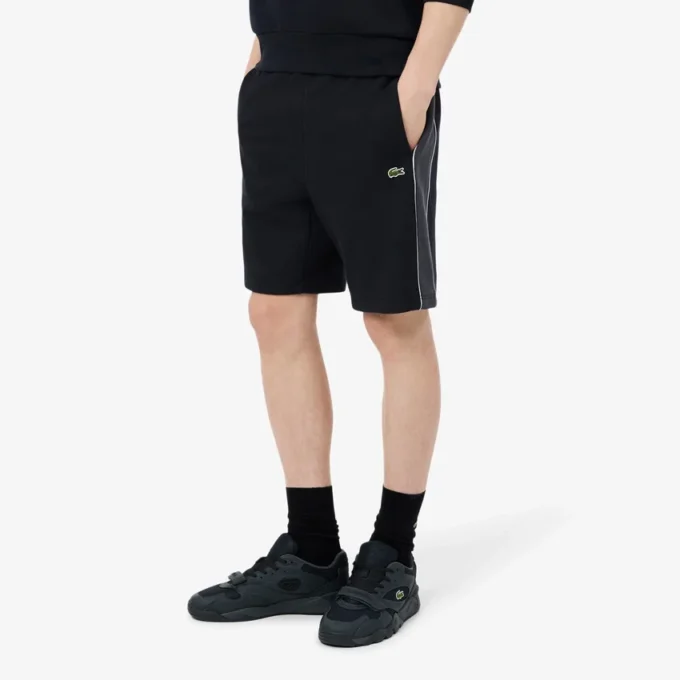 Fleece-shorts med regular fit og fargeblokker
