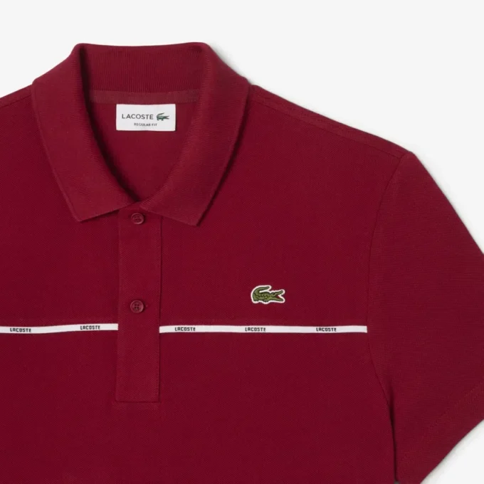 Herre-polo med logo og normal passform L.12.12