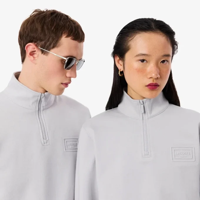 Høyhalset sweatshirt med glidelås og preget mønster