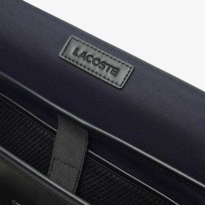 Lacoste Classic Satchel med klaff