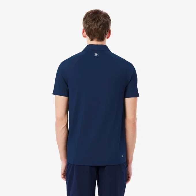 Lacoste Tennis X Novak Djokovic på banen Polo