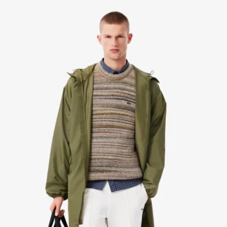 Lang, vannavvisende parkas for menn