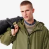 Lang, vannavvisende parkas for menn