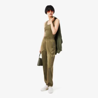 Oversized joggebukse i sateng for kvinner