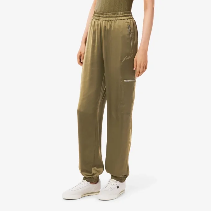 Oversized joggebukse i sateng for kvinner