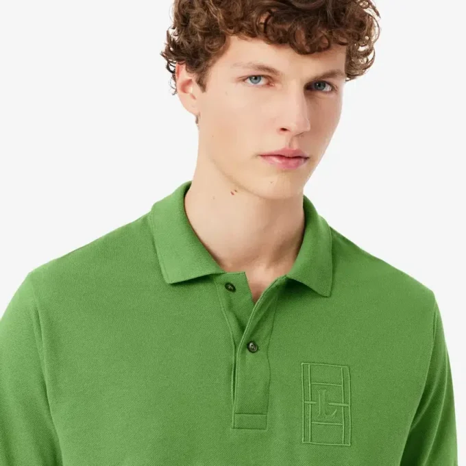 Petit Piqua-polo med klassisk passform og broderidetaljer