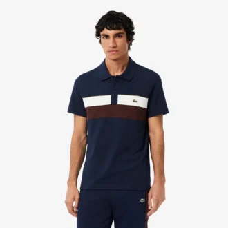 Petit Piqua-pologensere for menn med regular fit og fargeblokker