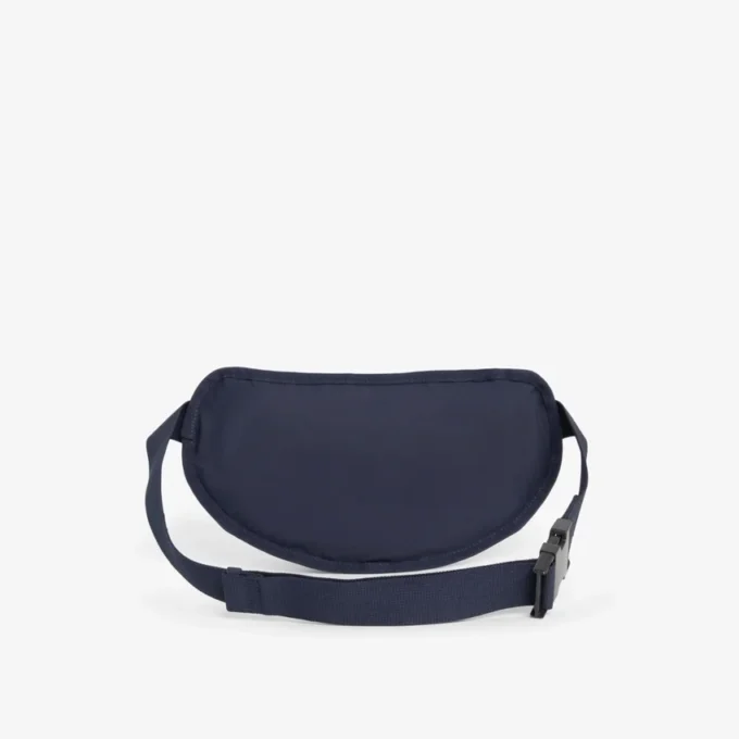 Play in Lacoste belteveske