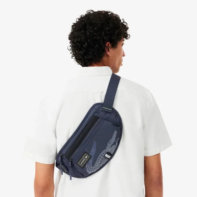 Play in Lacoste belteveske