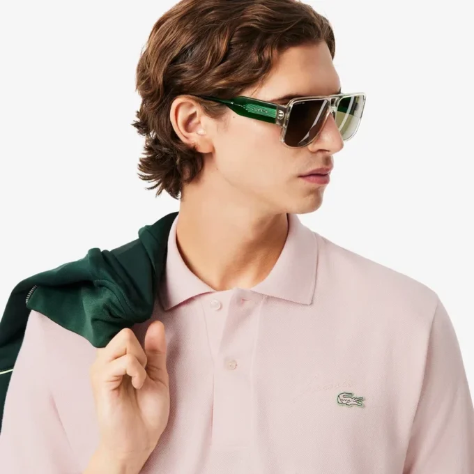 Polo i piqué med broderi og klassisk passform for menn