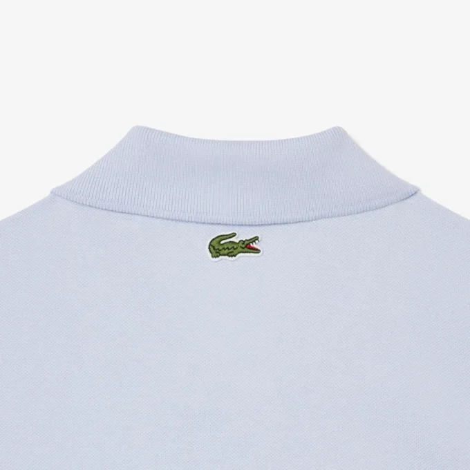 Polo med klassisk passform og preget logo
