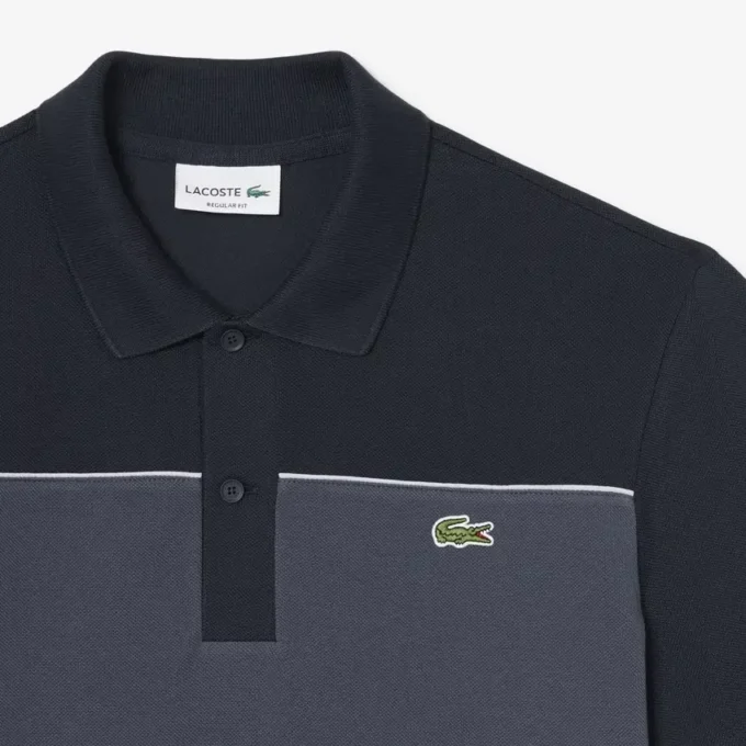 Polo med regular fit og fargeblokker