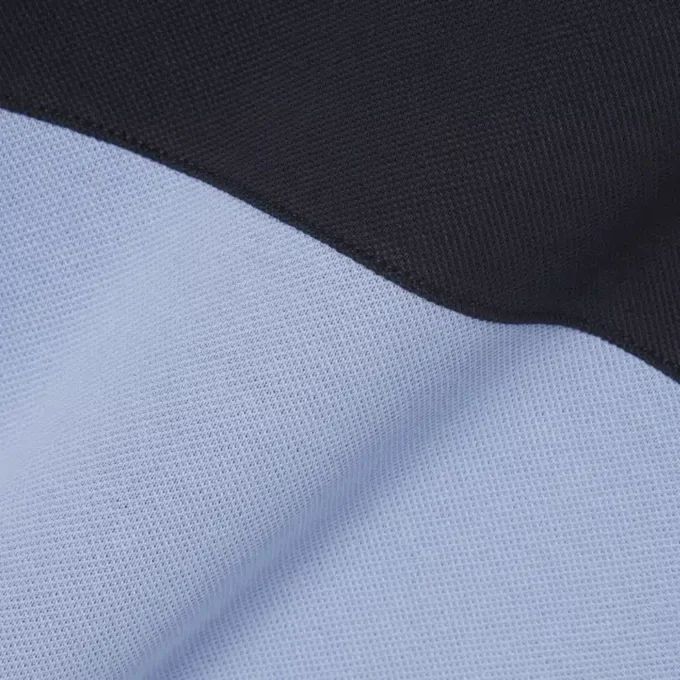 Polo med regular fit og fargeblokker