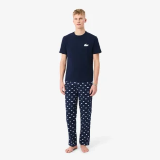 Pyjamasett i bomull med krokodilletrykk