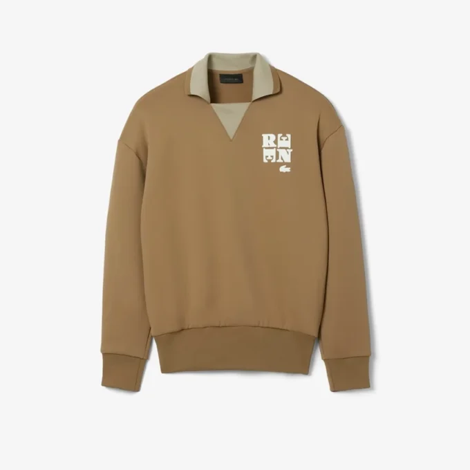 Runway-pologensere med krage og badge-detalj