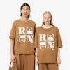 Runway Satin T-skjorte med grafisk trykk