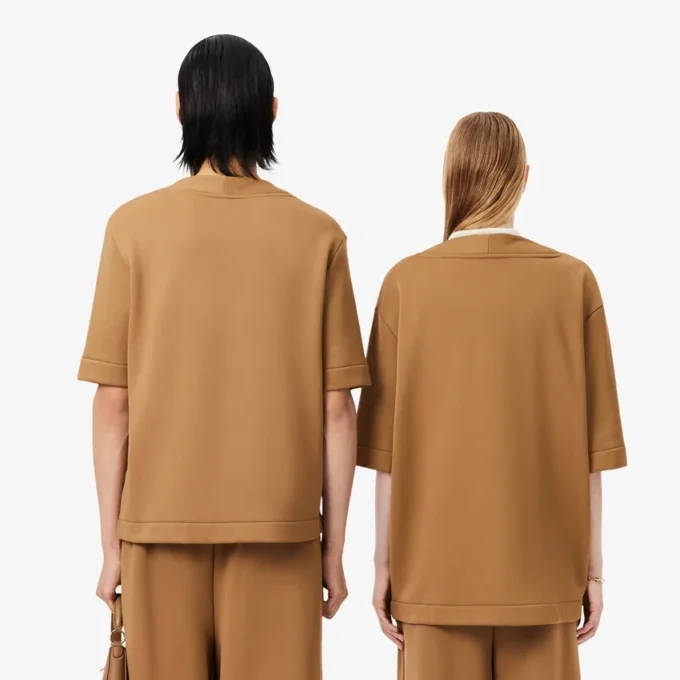 Runway Satin T-skjorte med grafisk trykk