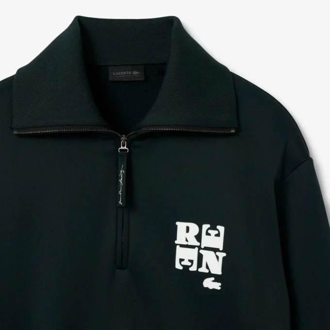 Runway-sweatshirt med høy hals, glidelås og badge-detalj