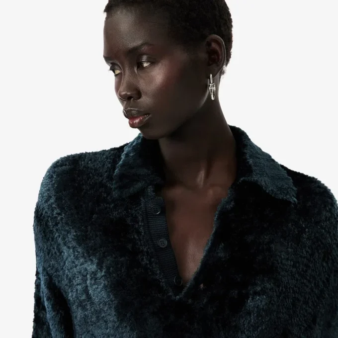 Runway-velourgenser med polokrage
