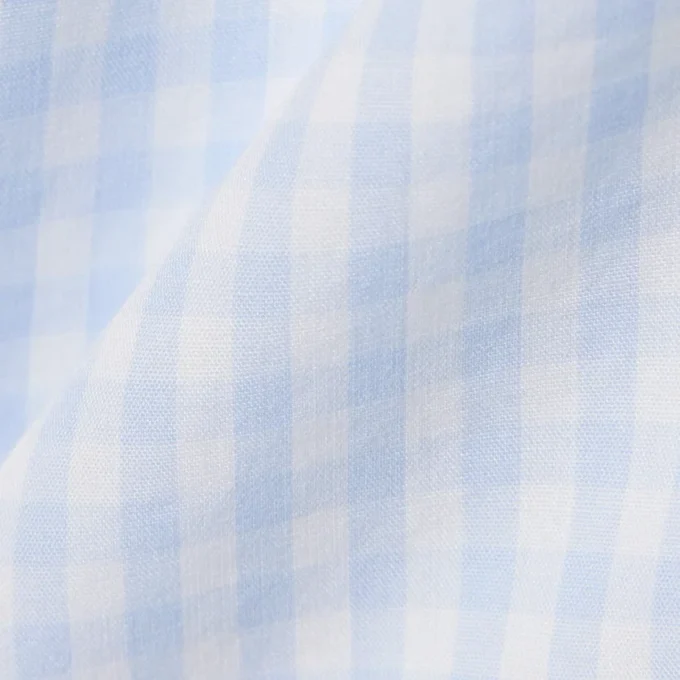 Skjorte i rutete poplin med normal passform