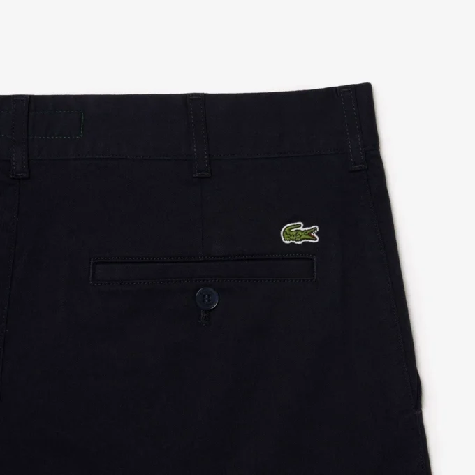 Slim fit-shorts i stretchbomull for menn