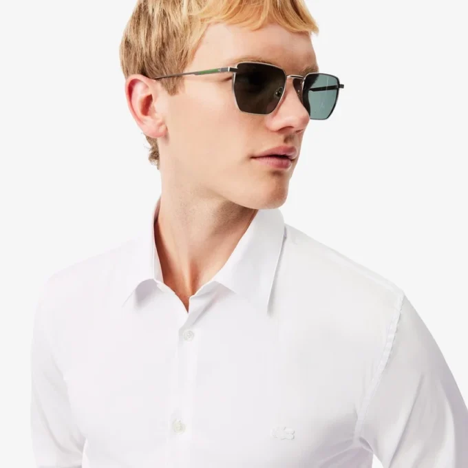 Slim fit-skjorte med knapper i stretch for menn