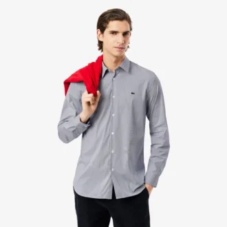Stripet stretch-skjorte med knapper i slim fit for menn