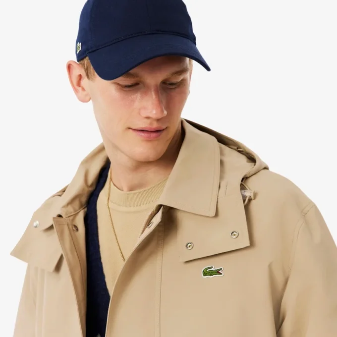 Vannavvisende parkas med hette i mellomlengde for menn