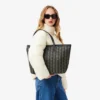 Zely Tote & Pouch med kornet struktur